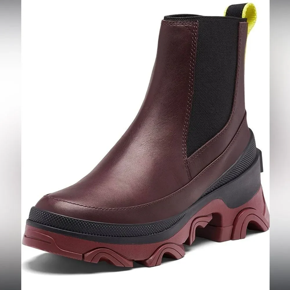 Maroon sorel waterproof brex Chelsea boot